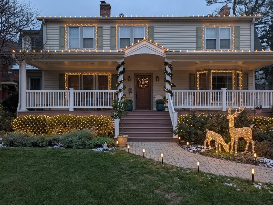 Classic Warm — a house decorated in this style